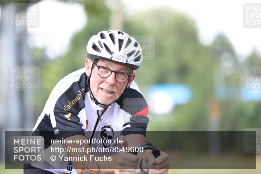 10.08.2025 - GEWOBA Citytriathlon Bremen Yannick Fuchs http://msf.ph/oto/8549600 10.08.2025 13:28:24 Radfahren 746, 903 meine-sportfotos.de