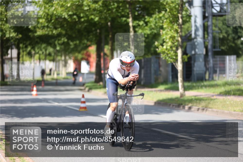 10.08.2025 - GEWOBA Citytriathlon Bremen Yannick Fuchs http://msf.ph/oto/8549642 10.08.2025 12:19:40 Radfahren 554, 719, 749, 872 meine-sportfotos.de
