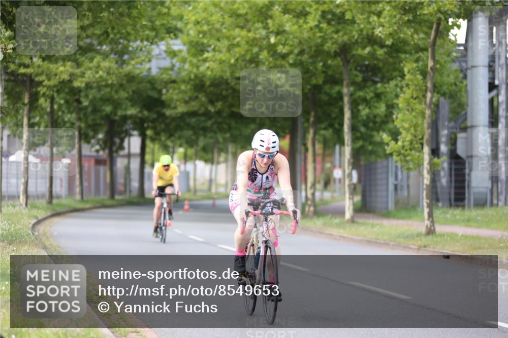 10.08.2025 - GEWOBA Citytriathlon Bremen Yannick Fuchs http://msf.ph/oto/8549653 10.08.2025 13:30:04 Radfahren 792, 942 meine-sportfotos.de