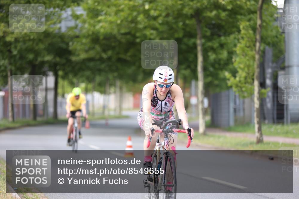 10.08.2025 - GEWOBA Citytriathlon Bremen Yannick Fuchs http://msf.ph/oto/8549655 10.08.2025 13:30:04 Radfahren 792, 942 meine-sportfotos.de