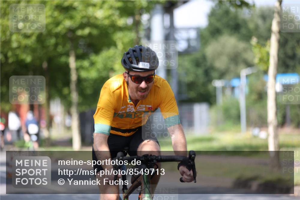 10.08.2025 - GEWOBA Citytriathlon Bremen Yannick Fuchs http://msf.ph/oto/8549713 10.08.2025 12:20:01 Radfahren 639, 719, 739, 764, 782, 784, 841, 844, 920, 1027 meine-sportfotos.de
