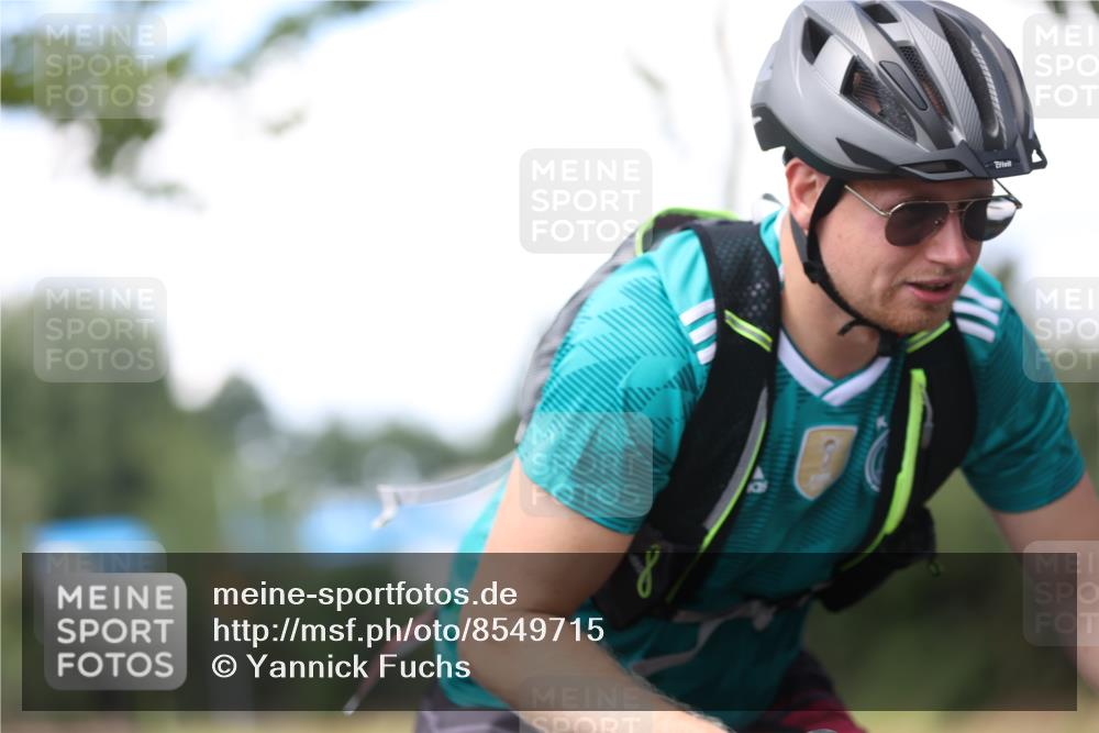 10.08.2025 - GEWOBA Citytriathlon Bremen Yannick Fuchs http://msf.ph/oto/8549715 10.08.2025 13:31:33 Radfahren 724, 968 meine-sportfotos.de