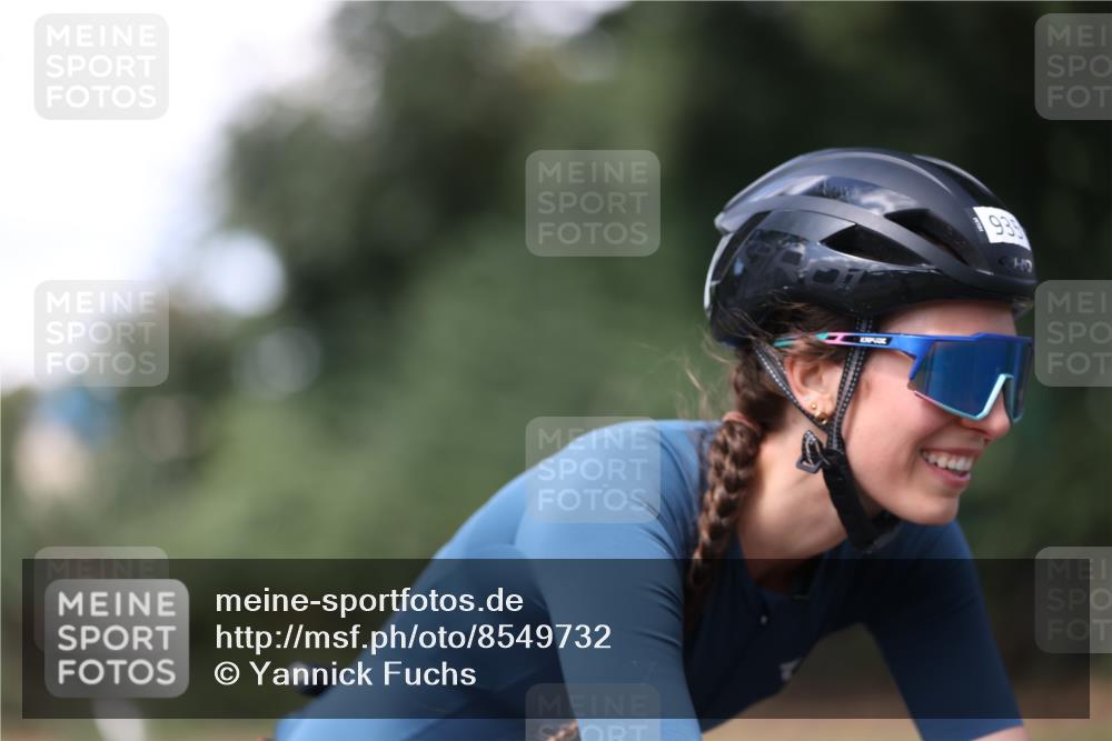 10.08.2025 - GEWOBA Citytriathlon Bremen Yannick Fuchs http://msf.ph/oto/8549732 10.08.2025 13:32:12 Radfahren 935, 1031 meine-sportfotos.de