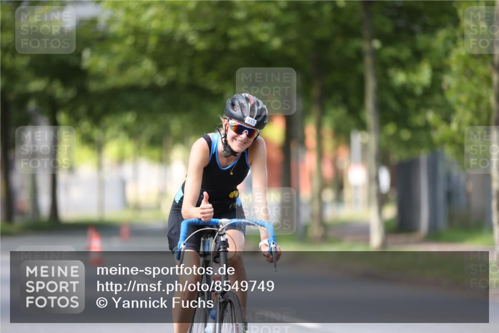 10.08.2025 - GEWOBA Citytriathlon Bremen Yannick Fuchs http://msf.ph/oto/8549749 10.08.2025 13:32:38 Radfahren 937 meine-sportfotos.de