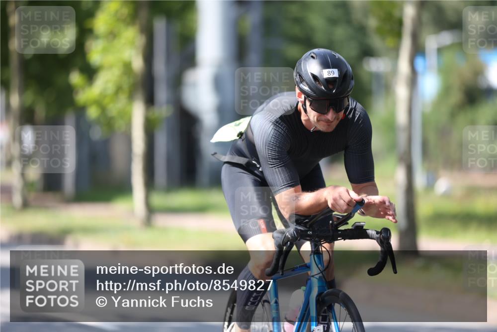 10.08.2025 - GEWOBA Citytriathlon Bremen Yannick Fuchs http://msf.ph/oto/8549827 10.08.2025 14:07:38 Radfahren 89 meine-sportfotos.de