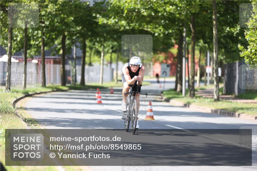 10.08.2025 - GEWOBA Citytriathlon Bremen Yannick Fuchs http://msf.ph/oto/8549865 10.08.2025 14:08:58 Radfahren 165 meine-sportfotos.de