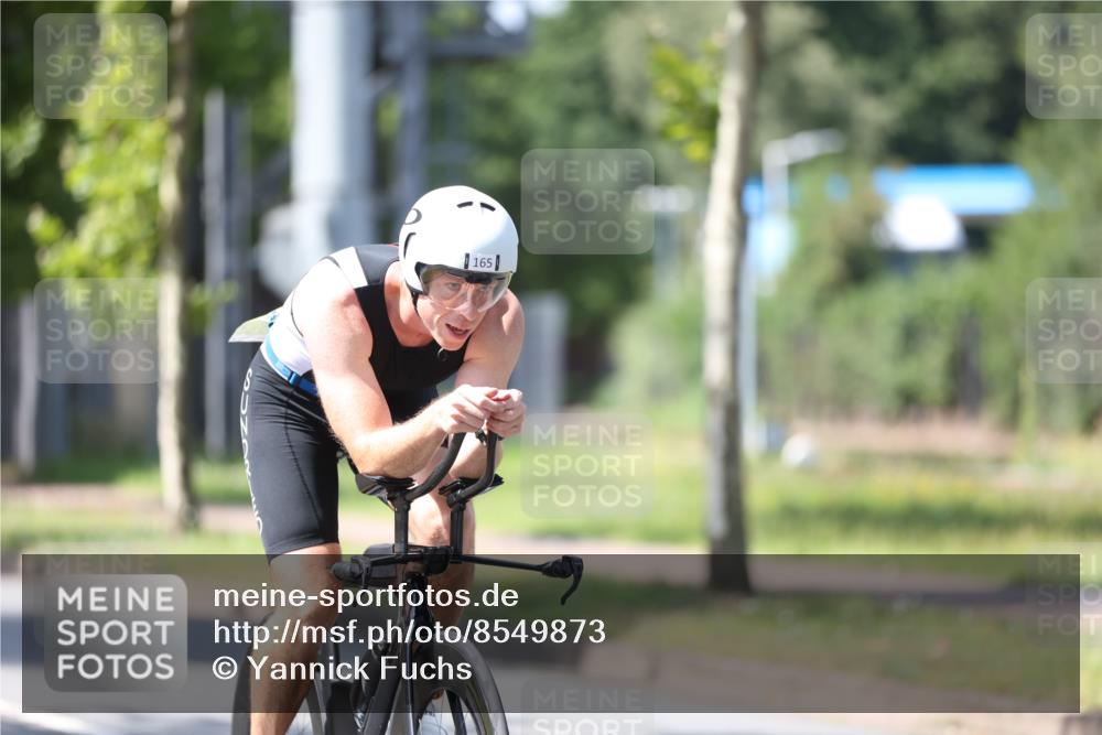 10.08.2025 - GEWOBA Citytriathlon Bremen Yannick Fuchs http://msf.ph/oto/8549873 10.08.2025 14:08:59 Radfahren 165 meine-sportfotos.de