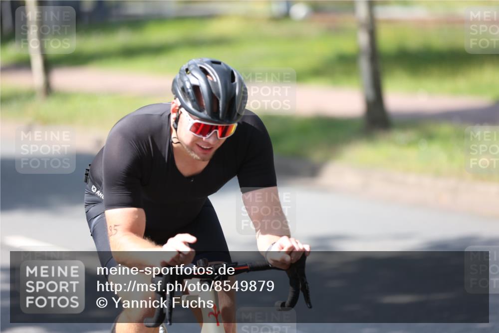 10.08.2025 - GEWOBA Citytriathlon Bremen Yannick Fuchs http://msf.ph/oto/8549879 10.08.2025 14:09:11 Radfahren 85, 165 meine-sportfotos.de