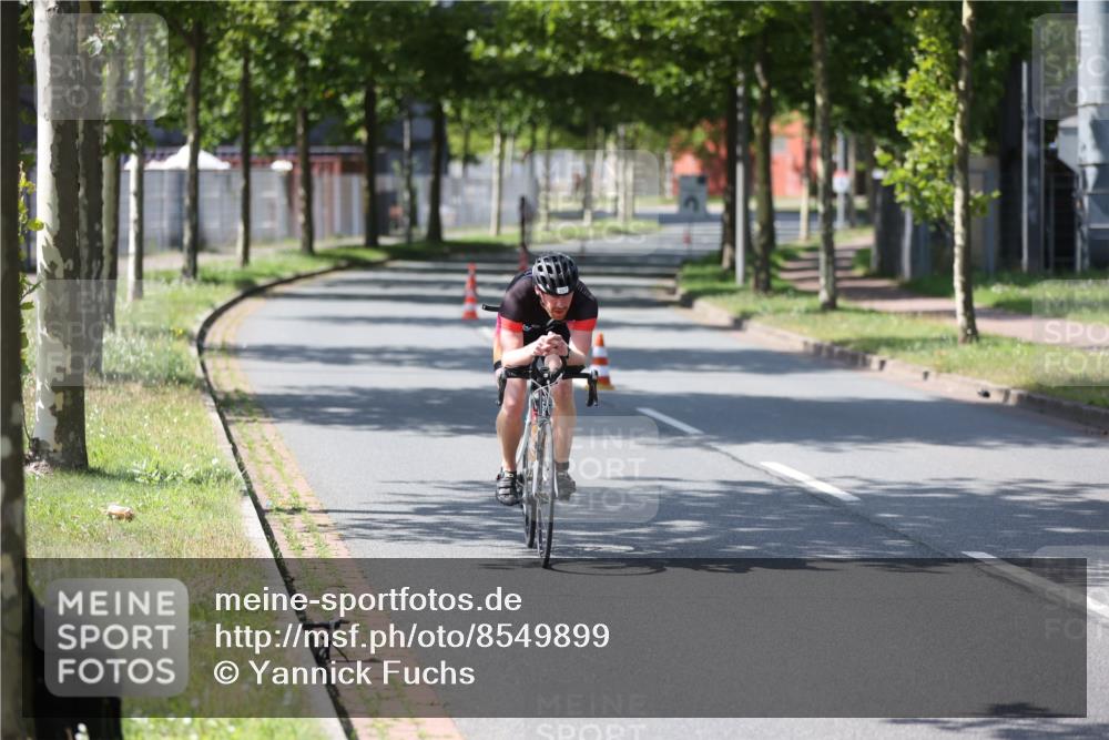 10.08.2025 - GEWOBA Citytriathlon Bremen Yannick Fuchs http://msf.ph/oto/8549899 10.08.2025 14:09:58 Radfahren 159, 167 meine-sportfotos.de