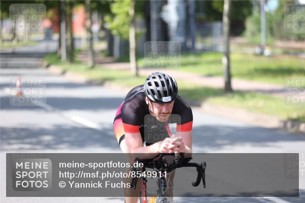 10.08.2025 - GEWOBA Citytriathlon Bremen Yannick Fuchs http://msf.ph/oto/8549911 10.08.2025 14:09:59 Radfahren 159, 167 meine-sportfotos.de