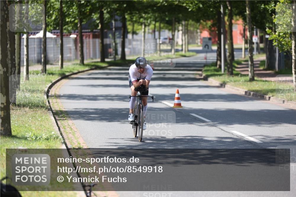 10.08.2025 - GEWOBA Citytriathlon Bremen Yannick Fuchs http://msf.ph/oto/8549918 10.08.2025 14:10:05 Radfahren 159, 167 meine-sportfotos.de
