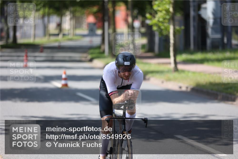 10.08.2025 - GEWOBA Citytriathlon Bremen Yannick Fuchs http://msf.ph/oto/8549926 10.08.2025 14:10:06 Radfahren 159, 167 meine-sportfotos.de