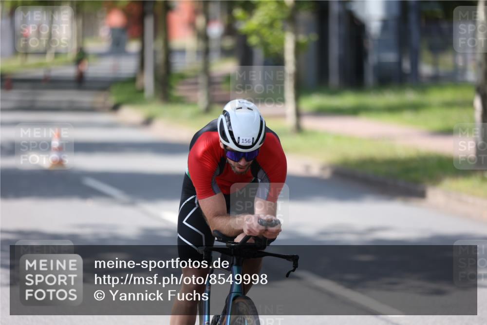 10.08.2025 - GEWOBA Citytriathlon Bremen Yannick Fuchs http://msf.ph/oto/8549998 10.08.2025 14:11:55 Radfahren 12, 156, 168 meine-sportfotos.de