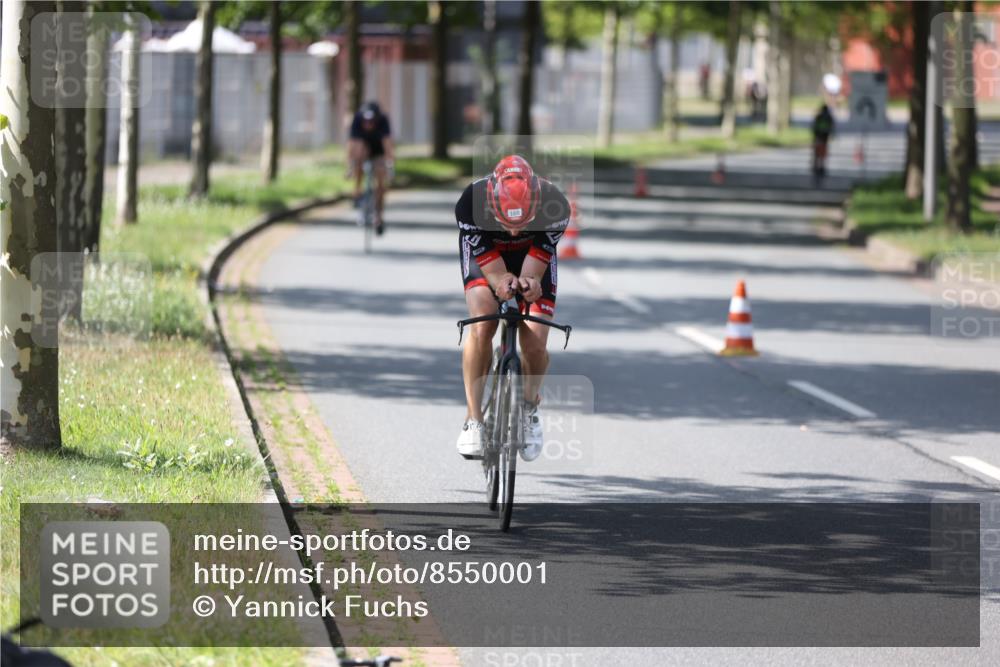 10.08.2025 - GEWOBA Citytriathlon Bremen Yannick Fuchs http://msf.ph/oto/8550001 10.08.2025 14:11:56 Radfahren 12, 156, 168 meine-sportfotos.de
