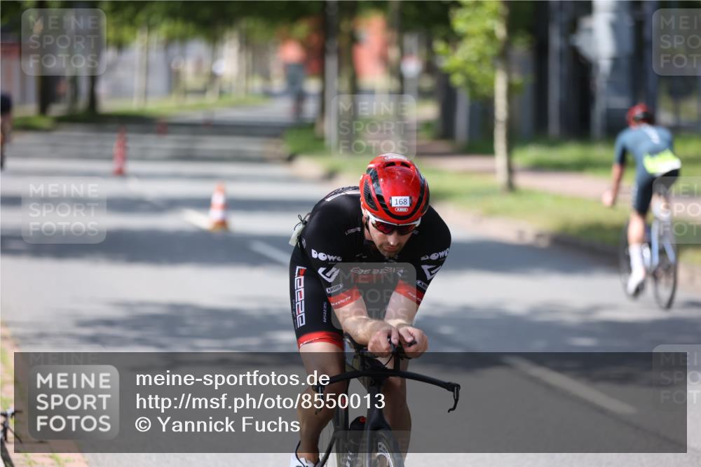 10.08.2025 - GEWOBA Citytriathlon Bremen Yannick Fuchs http://msf.ph/oto/8550013 10.08.2025 14:11:57 Radfahren 12, 156, 168 meine-sportfotos.de