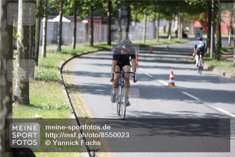10.08.2025 - GEWOBA Citytriathlon Bremen Yannick Fuchs http://msf.ph/oto/8550023 10.08.2025 14:12:00 Radfahren 12, 156, 168 meine-sportfotos.de