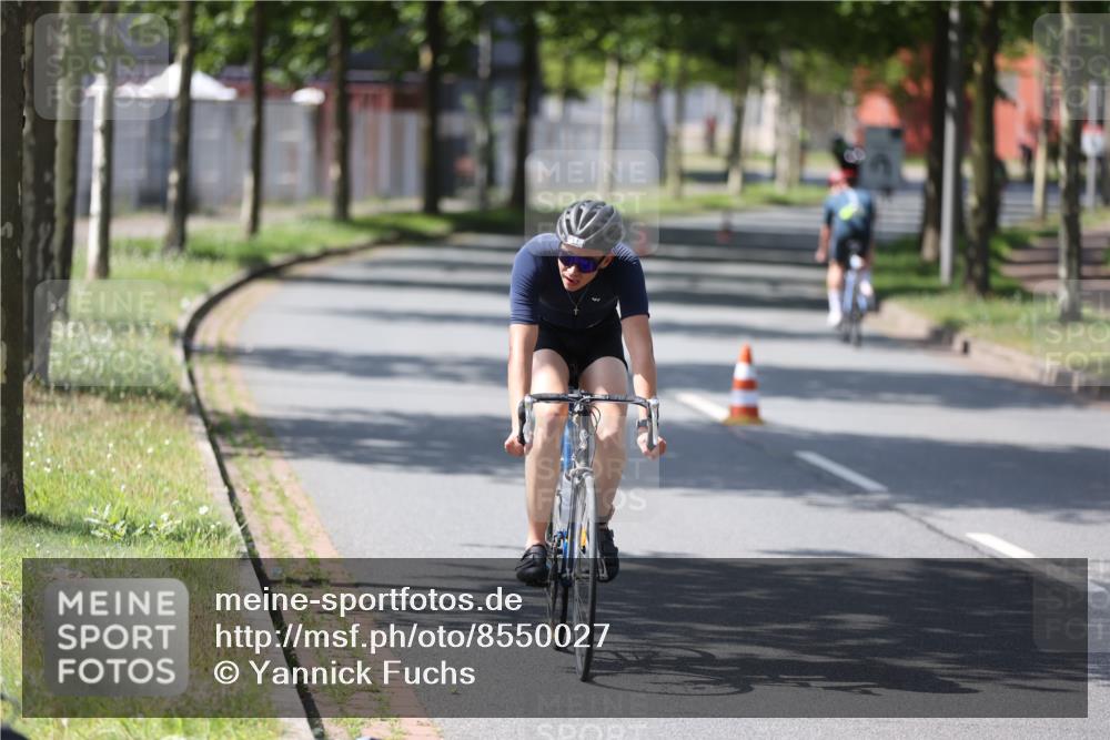 10.08.2025 - GEWOBA Citytriathlon Bremen Yannick Fuchs http://msf.ph/oto/8550027 10.08.2025 14:12:00 Radfahren 12, 156, 168 meine-sportfotos.de