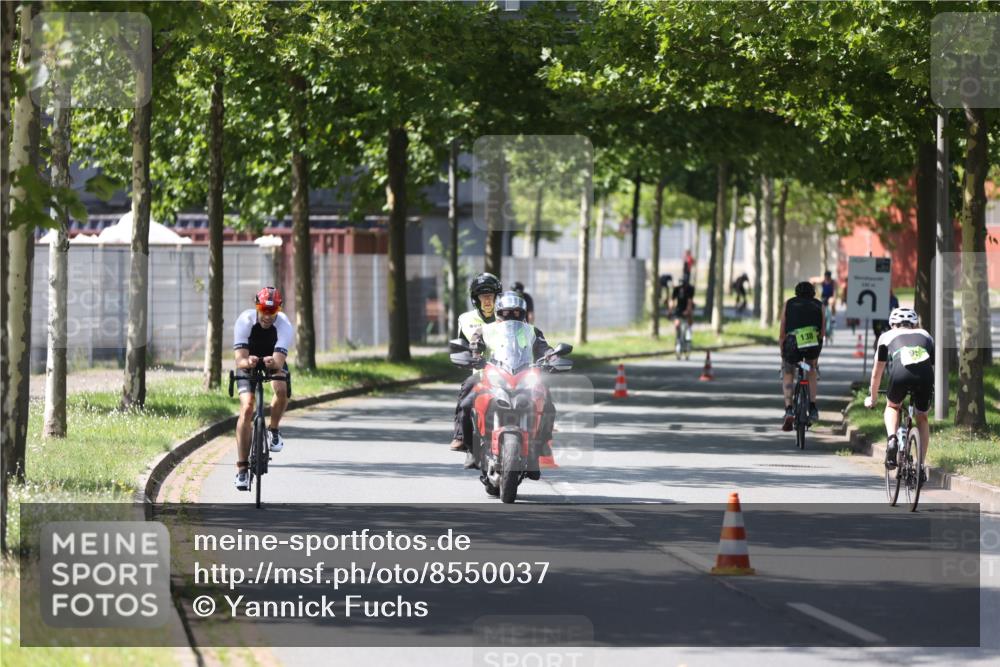 10.08.2025 - GEWOBA Citytriathlon Bremen Yannick Fuchs http://msf.ph/oto/8550037 10.08.2025 14:12:09 Radfahren 12, 27, 42, 156, 168, 172 meine-sportfotos.de