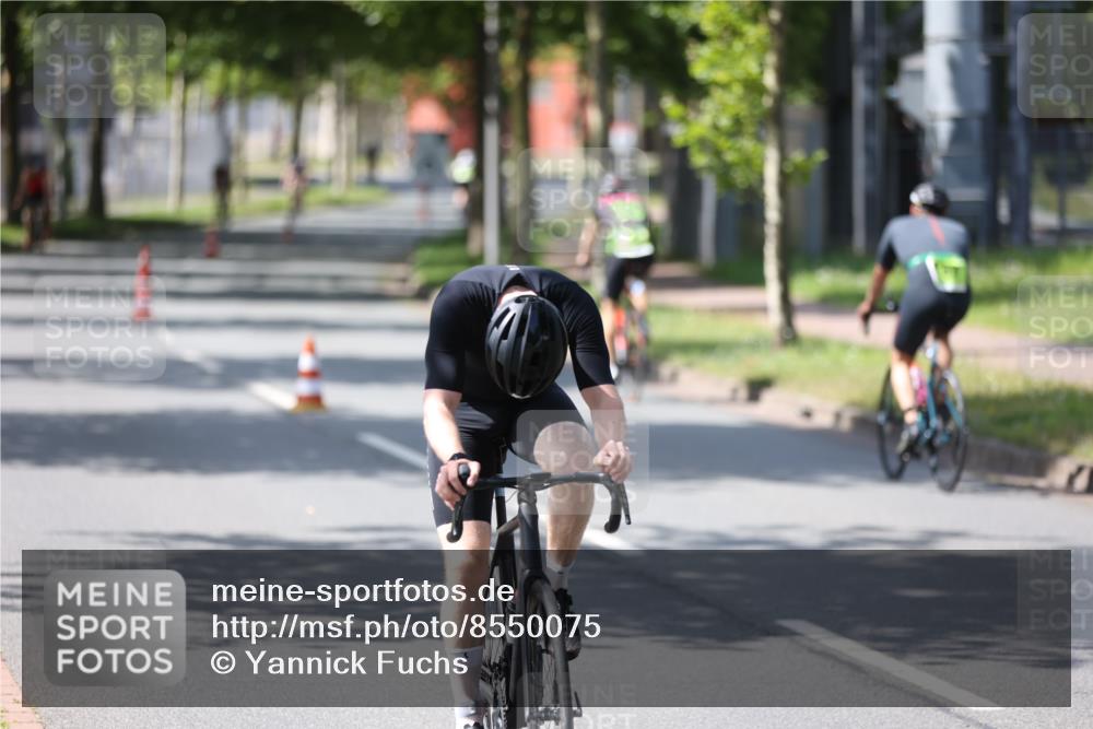 10.08.2025 - GEWOBA Citytriathlon Bremen Yannick Fuchs http://msf.ph/oto/8550075 10.08.2025 14:12:17 Radfahren 10, 27, 33, 42, 171, 172 meine-sportfotos.de