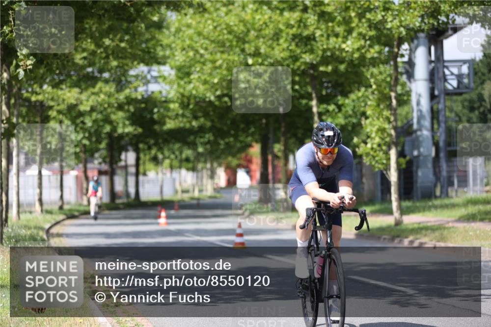 10.08.2025 - GEWOBA Citytriathlon Bremen Yannick Fuchs http://msf.ph/oto/8550120 10.08.2025 12:21:24 Radfahren 555, 618, 761, 785, 813, 913, 949, 975, 1002 meine-sportfotos.de