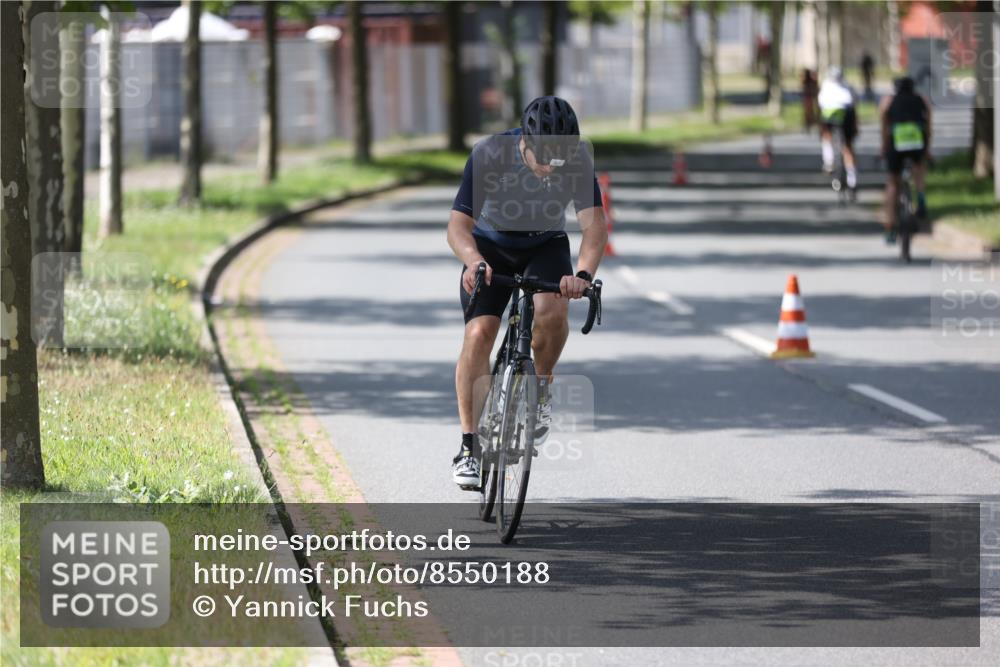 10.08.2025 - GEWOBA Citytriathlon Bremen Yannick Fuchs http://msf.ph/oto/8550188 10.08.2025 14:12:32 Radfahren 10, 33, 42, 66, 155, 171, 178 meine-sportfotos.de