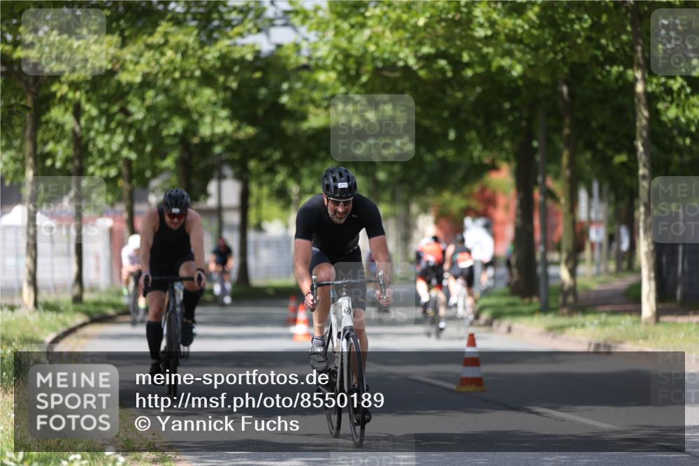 10.08.2025 - GEWOBA Citytriathlon Bremen Yannick Fuchs http://msf.ph/oto/8550189 10.08.2025 12:22:31 Radfahren 580, 602, 634, 663, 665, 803, 848, 870, 910, 926, 1023 meine-sportfotos.de