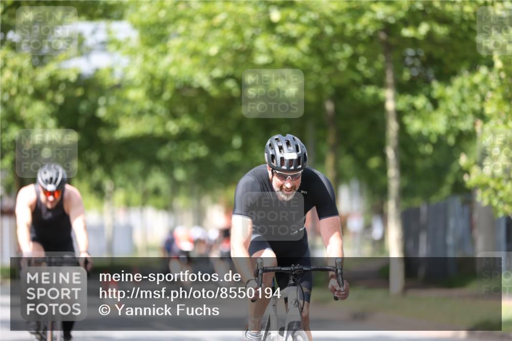 10.08.2025 - GEWOBA Citytriathlon Bremen Yannick Fuchs http://msf.ph/oto/8550194 10.08.2025 12:22:31 Radfahren 580, 602, 634, 663, 665, 803, 848, 870, 910, 926, 1023 meine-sportfotos.de