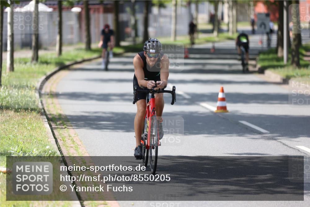10.08.2025 - GEWOBA Citytriathlon Bremen Yannick Fuchs http://msf.ph/oto/8550205 10.08.2025 14:12:43 Radfahren 66, 117, 148, 155, 178 meine-sportfotos.de