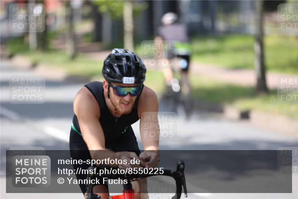 10.08.2025 - GEWOBA Citytriathlon Bremen Yannick Fuchs http://msf.ph/oto/8550225 10.08.2025 14:12:45 Radfahren 66, 117, 148, 155 meine-sportfotos.de