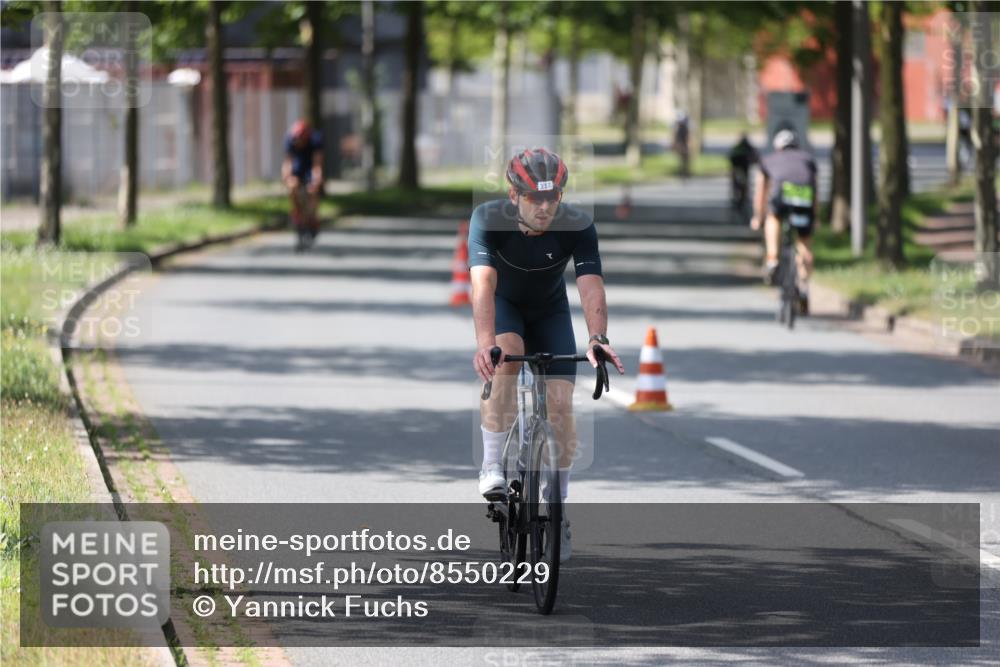 10.08.2025 - GEWOBA Citytriathlon Bremen Yannick Fuchs http://msf.ph/oto/8550229 10.08.2025 14:12:47 Radfahren 95, 117, 148, 155 meine-sportfotos.de