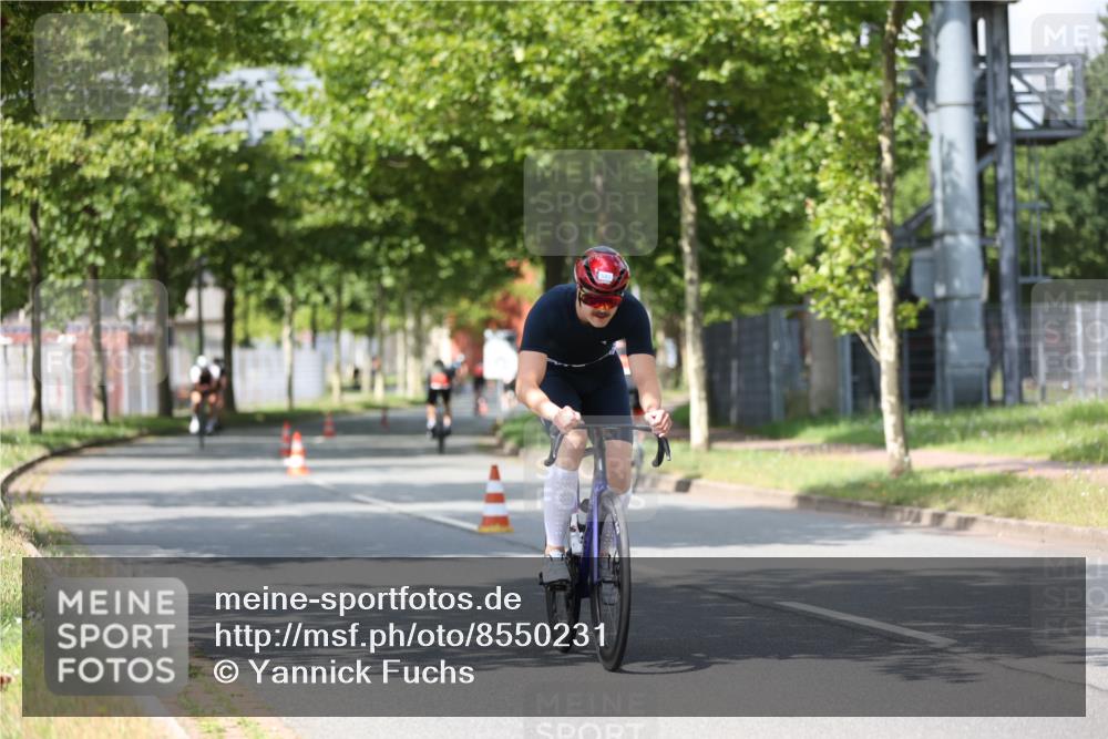 10.08.2025 - GEWOBA Citytriathlon Bremen Yannick Fuchs http://msf.ph/oto/8550231 10.08.2025 12:22:36 Radfahren 580, 602, 634, 663, 665, 803, 848, 870, 910, 926, 1023 meine-sportfotos.de