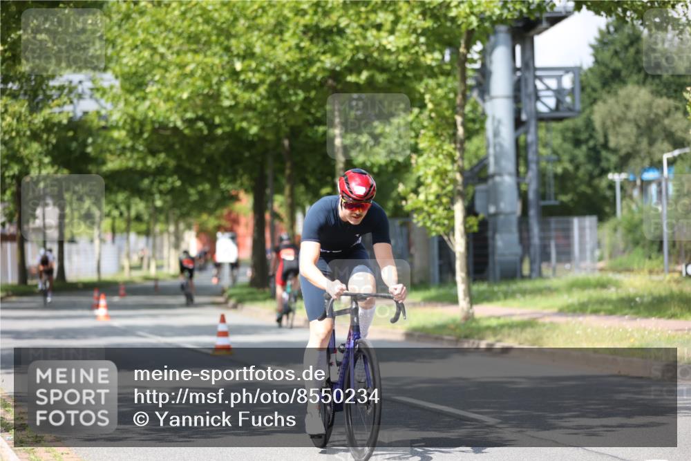 10.08.2025 - GEWOBA Citytriathlon Bremen Yannick Fuchs http://msf.ph/oto/8550234 10.08.2025 12:22:36 Radfahren 580, 602, 634, 663, 665, 803, 848, 870, 910, 926, 1023 meine-sportfotos.de