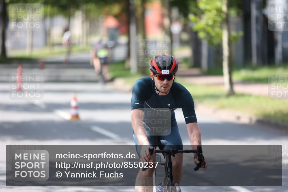 10.08.2025 - GEWOBA Citytriathlon Bremen Yannick Fuchs http://msf.ph/oto/8550237 10.08.2025 14:12:48 Radfahren 95, 117, 148, 155 meine-sportfotos.de