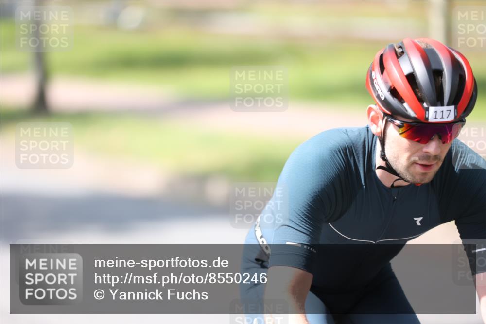 10.08.2025 - GEWOBA Citytriathlon Bremen Yannick Fuchs http://msf.ph/oto/8550246 10.08.2025 14:12:49 Radfahren 95, 117, 148, 155 meine-sportfotos.de