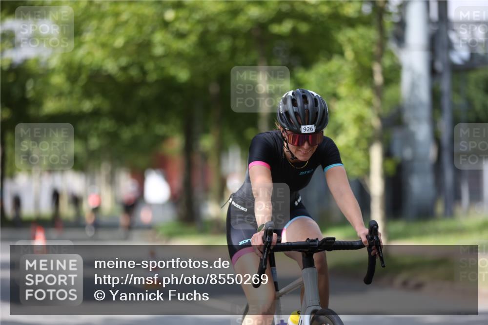 10.08.2025 - GEWOBA Citytriathlon Bremen Yannick Fuchs http://msf.ph/oto/8550269 10.08.2025 12:22:44 Radfahren 580, 634, 658, 665, 690, 714, 729, 803, 870, 910, 926 meine-sportfotos.de