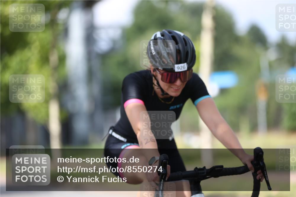 10.08.2025 - GEWOBA Citytriathlon Bremen Yannick Fuchs http://msf.ph/oto/8550274 10.08.2025 12:22:44 Radfahren 580, 634, 658, 665, 690, 714, 729, 803, 870, 910, 926 meine-sportfotos.de