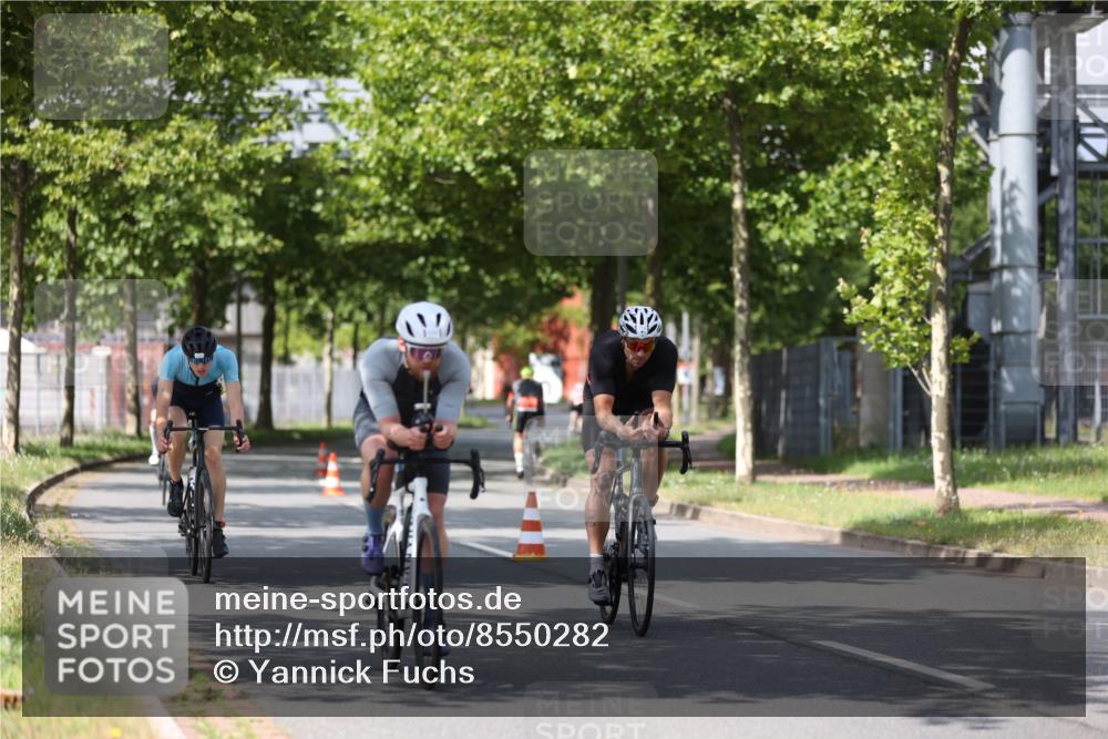10.08.2025 - GEWOBA Citytriathlon Bremen Yannick Fuchs http://msf.ph/oto/8550282 10.08.2025 12:22:50 Radfahren 580, 634, 658, 690, 714, 729, 926 meine-sportfotos.de