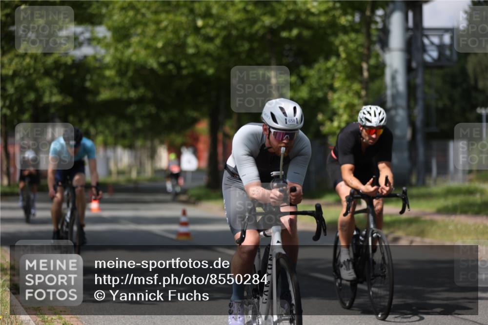 10.08.2025 - GEWOBA Citytriathlon Bremen Yannick Fuchs http://msf.ph/oto/8550284 10.08.2025 12:22:50 Radfahren 580, 634, 658, 690, 714, 729, 926 meine-sportfotos.de