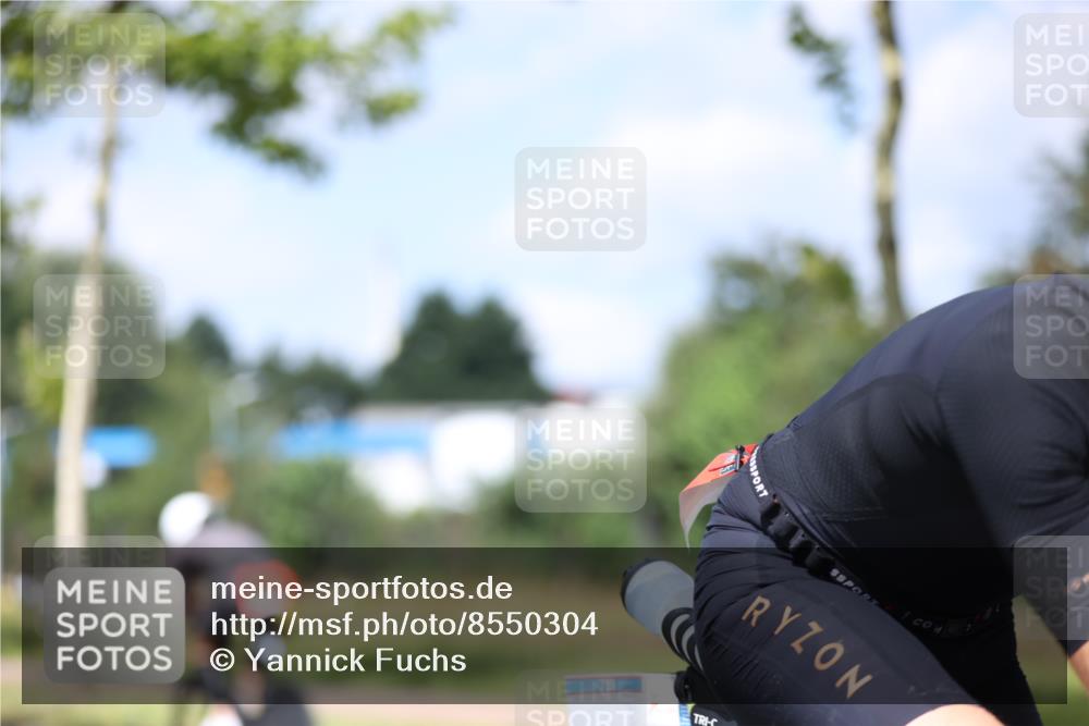 10.08.2025 - GEWOBA Citytriathlon Bremen Yannick Fuchs http://msf.ph/oto/8550304 10.08.2025 12:22:53 Radfahren 603, 634, 658, 690, 714, 729, 926 meine-sportfotos.de