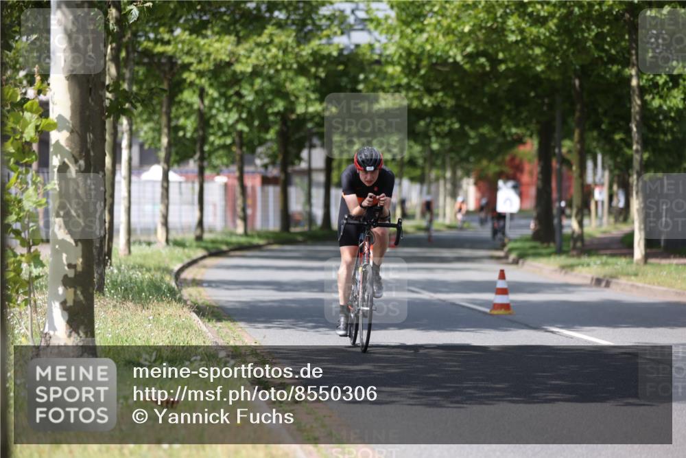 10.08.2025 - GEWOBA Citytriathlon Bremen Yannick Fuchs http://msf.ph/oto/8550306 10.08.2025 12:23:01 Radfahren 603, 658, 690, 714, 729 meine-sportfotos.de