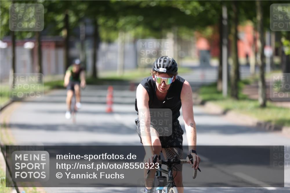 10.08.2025 - GEWOBA Citytriathlon Bremen Yannick Fuchs http://msf.ph/oto/8550323 10.08.2025 14:13:03 Radfahren 8, 95, 107, 148 meine-sportfotos.de