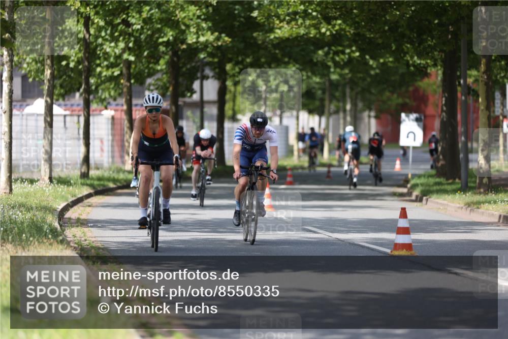 10.08.2025 - GEWOBA Citytriathlon Bremen Yannick Fuchs http://msf.ph/oto/8550335 10.08.2025 12:23:11 Radfahren 589, 603, 606, 638, 740, 921, 934, 953 meine-sportfotos.de