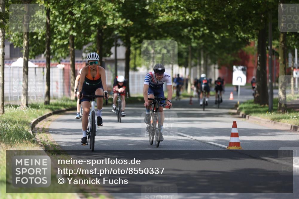 10.08.2025 - GEWOBA Citytriathlon Bremen Yannick Fuchs http://msf.ph/oto/8550337 10.08.2025 12:23:11 Radfahren 589, 603, 606, 638, 740, 921, 934, 953 meine-sportfotos.de