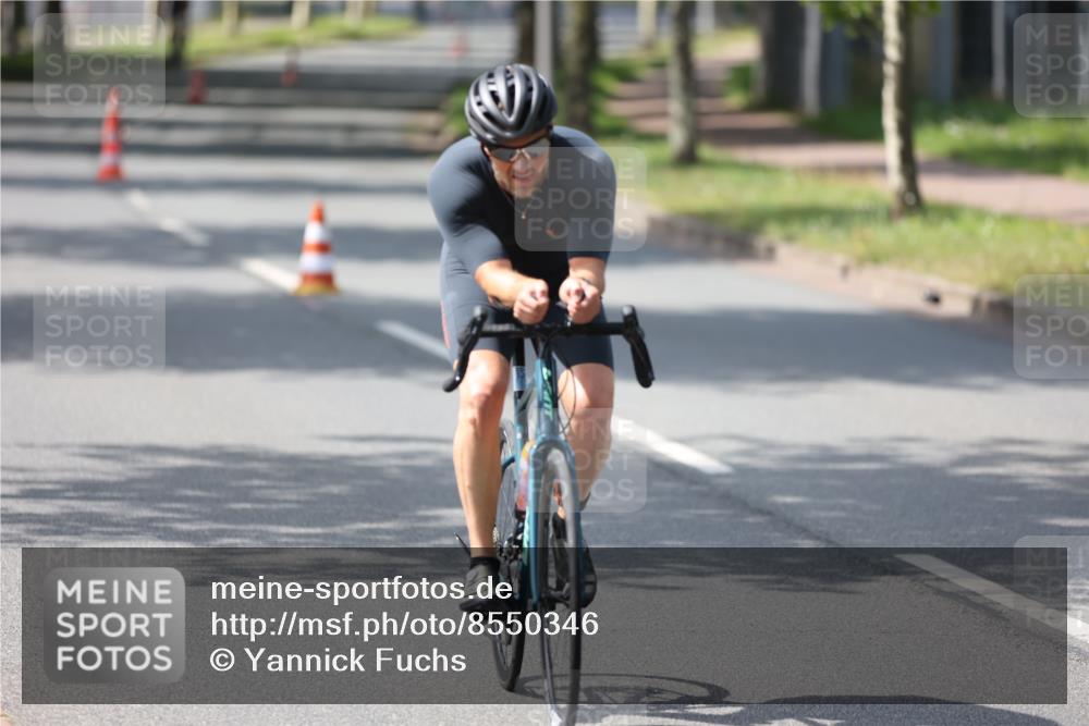 10.08.2025 - GEWOBA Citytriathlon Bremen Yannick Fuchs http://msf.ph/oto/8550346 10.08.2025 14:13:13 Radfahren 8, 104, 107 meine-sportfotos.de