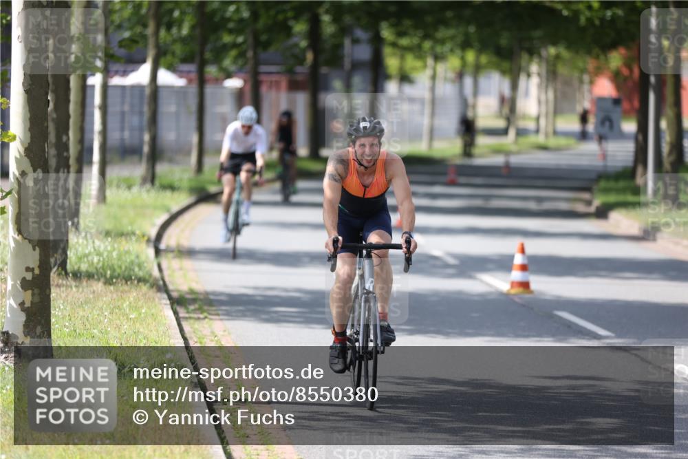 10.08.2025 - GEWOBA Citytriathlon Bremen Yannick Fuchs http://msf.ph/oto/8550380 10.08.2025 14:13:25 Radfahren 14, 26, 104, 107, 175 meine-sportfotos.de