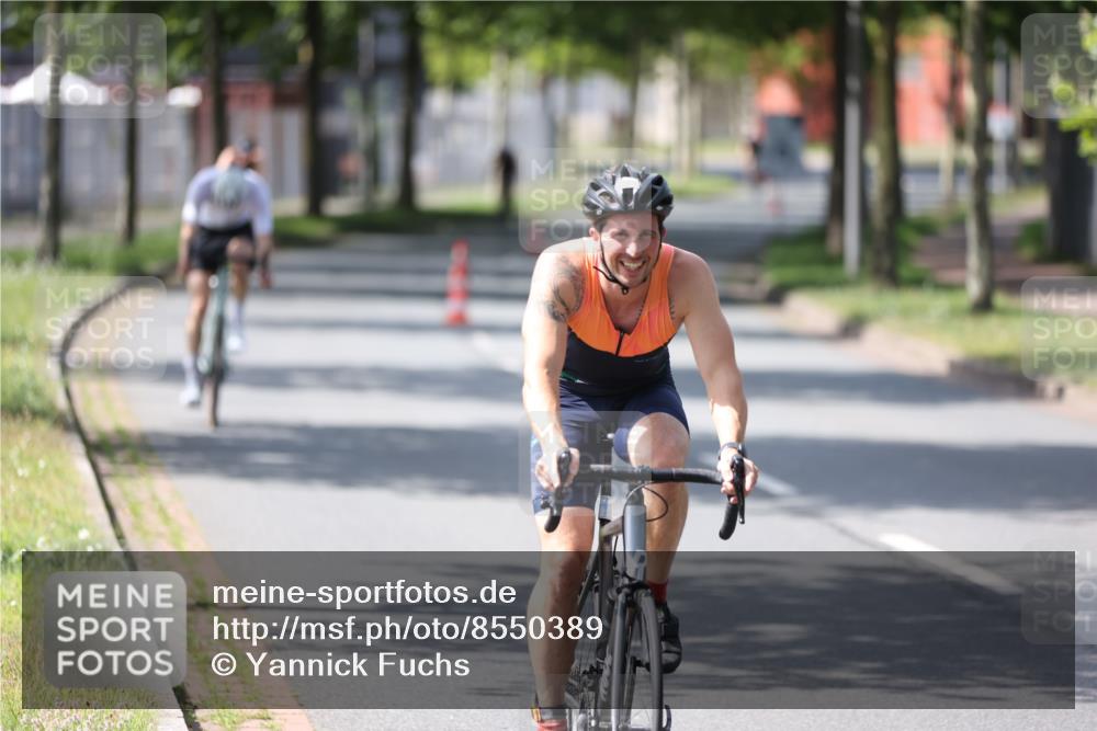 10.08.2025 - GEWOBA Citytriathlon Bremen Yannick Fuchs http://msf.ph/oto/8550389 10.08.2025 14:13:26 Radfahren 14, 26, 44, 104, 175 meine-sportfotos.de