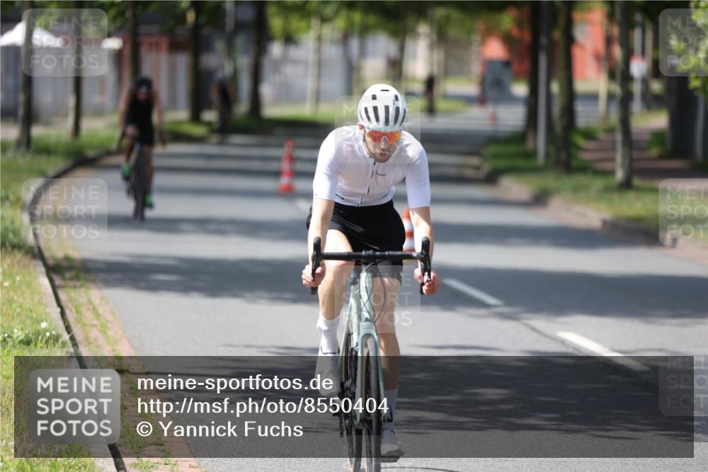 10.08.2025 - GEWOBA Citytriathlon Bremen Yannick Fuchs http://msf.ph/oto/8550404 10.08.2025 14:13:28 Radfahren 14, 26, 44, 104, 112, 175 meine-sportfotos.de