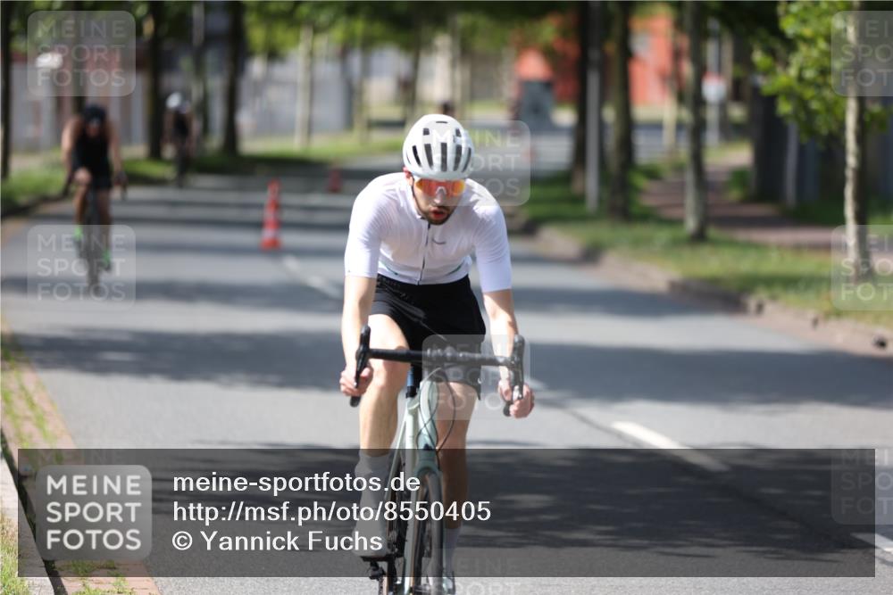 10.08.2025 - GEWOBA Citytriathlon Bremen Yannick Fuchs http://msf.ph/oto/8550405 10.08.2025 14:13:28 Radfahren 14, 26, 44, 104, 112, 175 meine-sportfotos.de