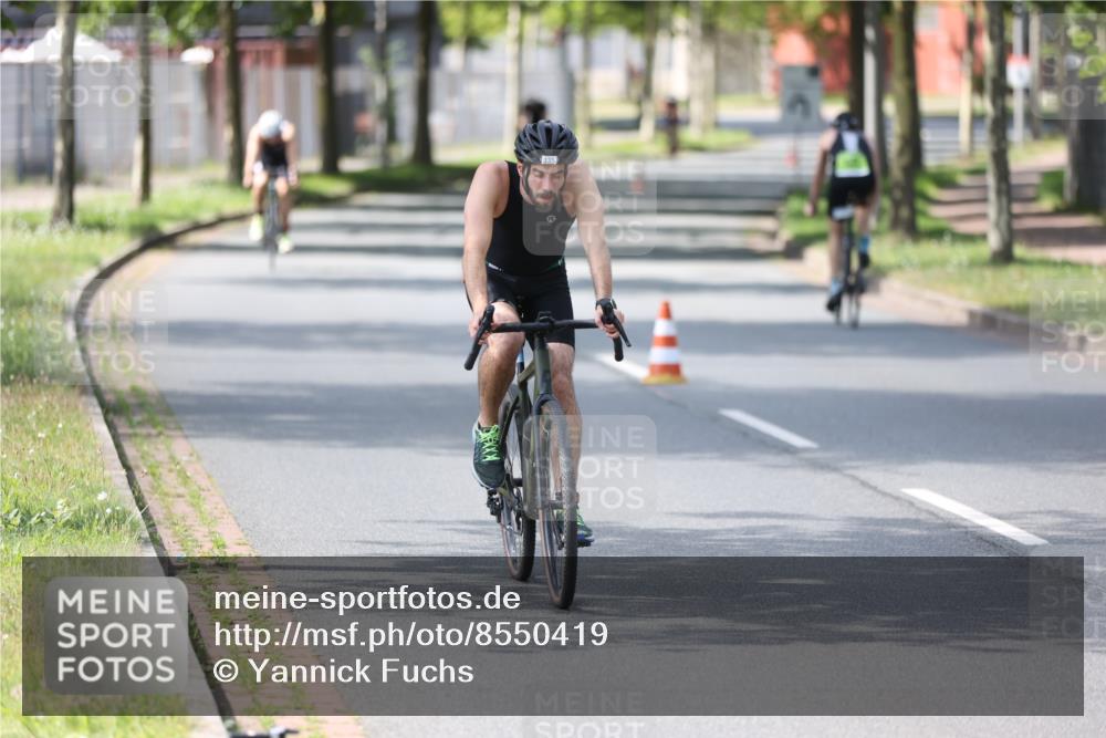 10.08.2025 - GEWOBA Citytriathlon Bremen Yannick Fuchs http://msf.ph/oto/8550419 10.08.2025 14:13:30 Radfahren 14, 26, 44, 104, 112, 175 meine-sportfotos.de