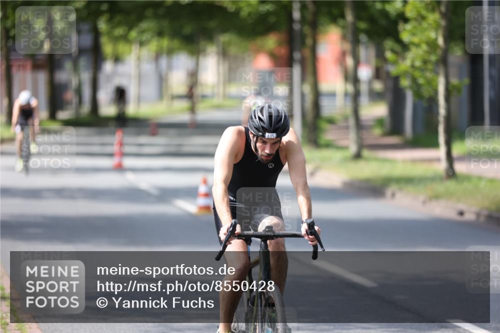 10.08.2025 - GEWOBA Citytriathlon Bremen Yannick Fuchs http://msf.ph/oto/8550428 10.08.2025 14:13:31 Radfahren 14, 26, 44, 104, 112, 175 meine-sportfotos.de